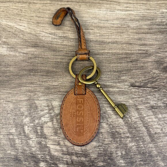 Fossil Brown Leather Keychain With Brass Keyring & Decorative Key - Picture 1 of 5